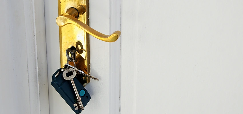 Broken Door Key Extraction in Seal Beach, CA